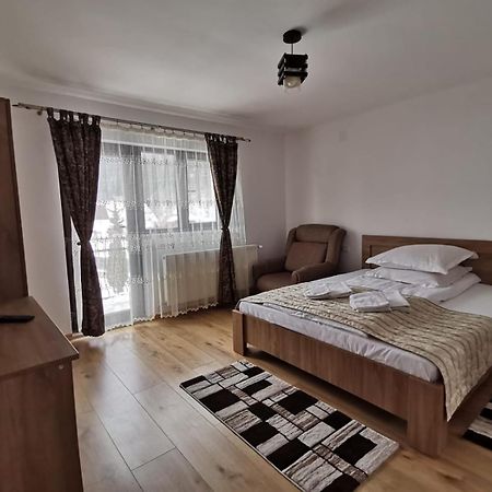Casa Dana Olteanu Hotell Moeciu De Sus Eksteriør bilde
