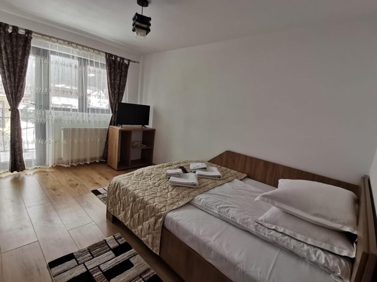 Casa Dana Olteanu Hotell Moeciu De Sus Eksteriør bilde